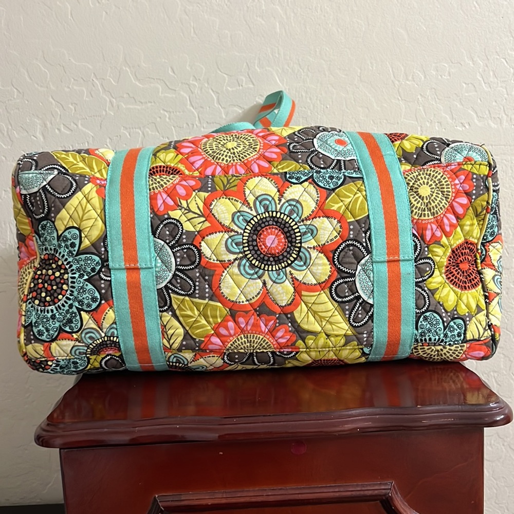 Vera Bradley Flower Shower  Travel Duffel Bag ♻️